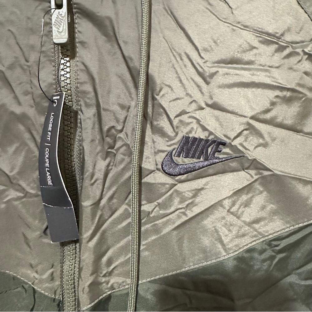 Nike Men's Sportswear Windrunner Hooded Jacket L Green Full Zip Mesh Lined NWT - Picture 2 of 6